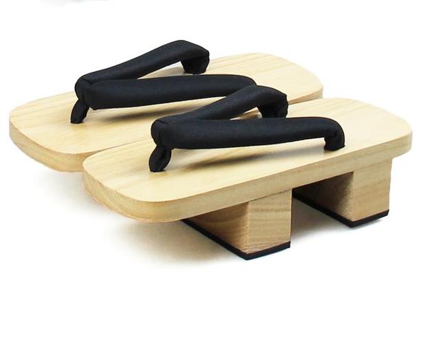 Azumasun Japanese Wooden Clogs Sandals Japan Traditional Shoes Geta with  Tabi Socks (US 9/26.5cm) Black : Amazon.in: Shoes & Handbags